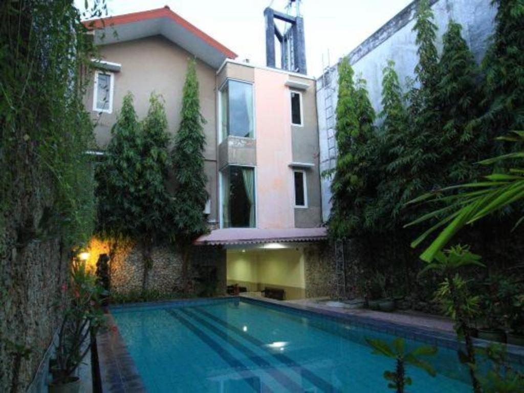 Ayu * Sanur (Bali)