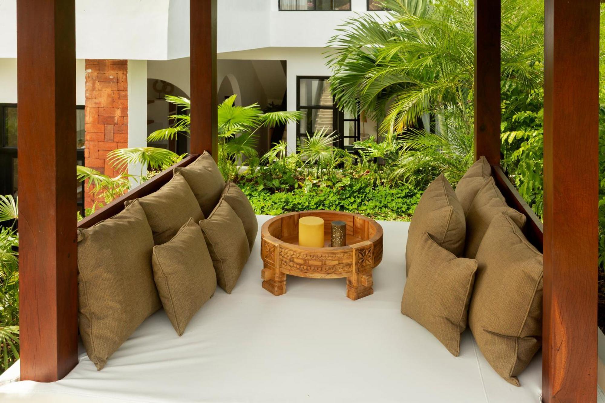 Balidroomvilla Mangrove - Full Serviced - Beachside
