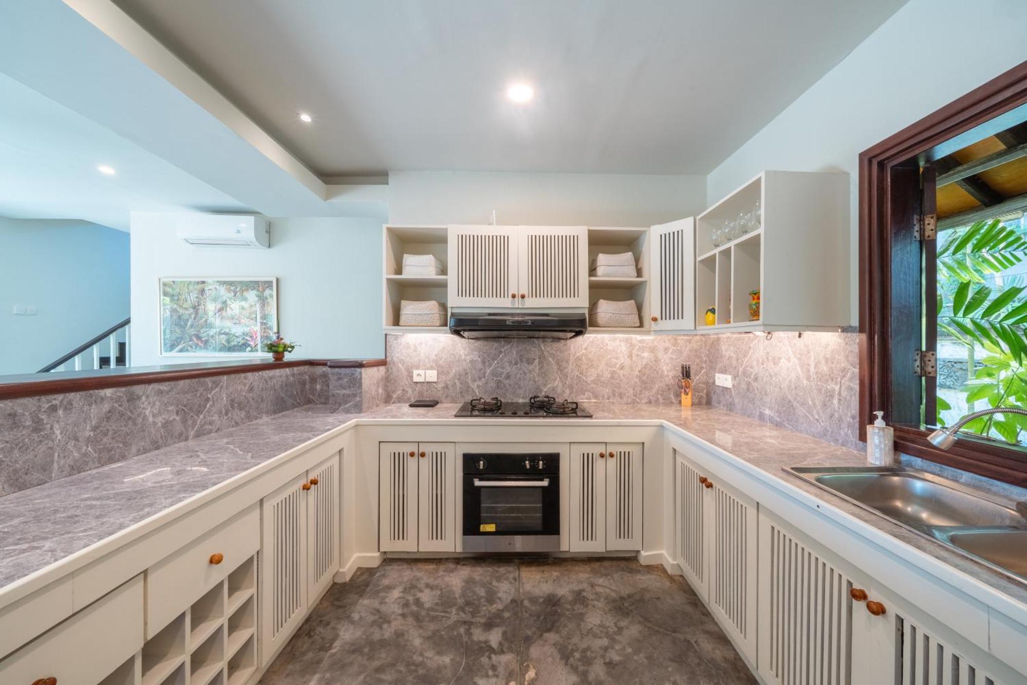 Villa Luxury 3 Bed With Pool In Great Location With Beachfront Spa Access