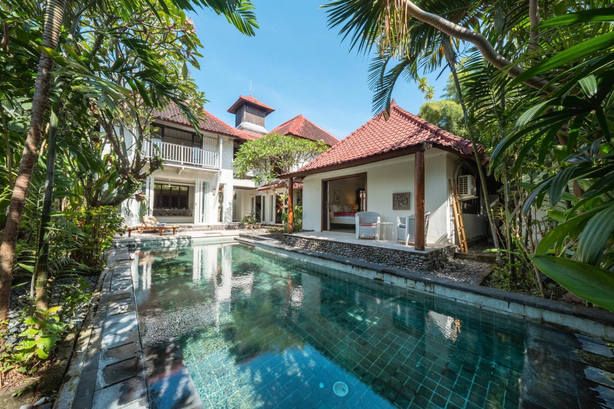 Luxury 3 Bed With Pool In Great Location With Beachfront Spa Access
