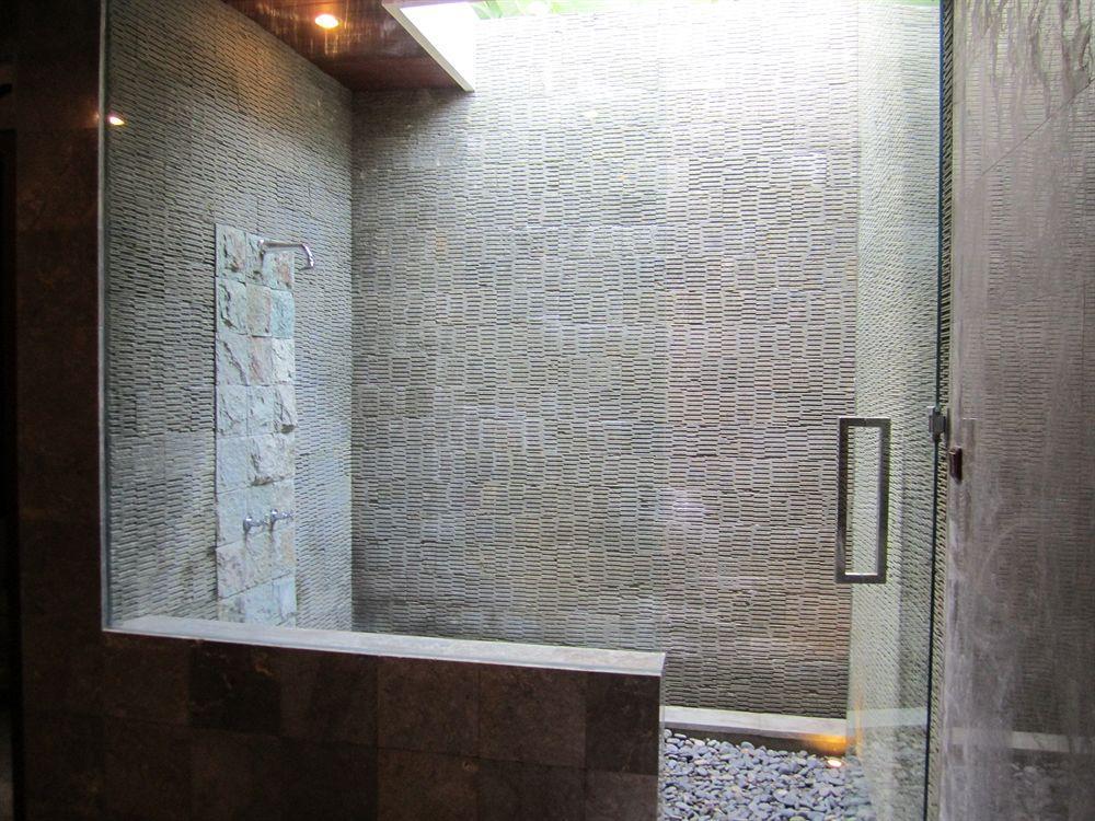 Tulip Villa *