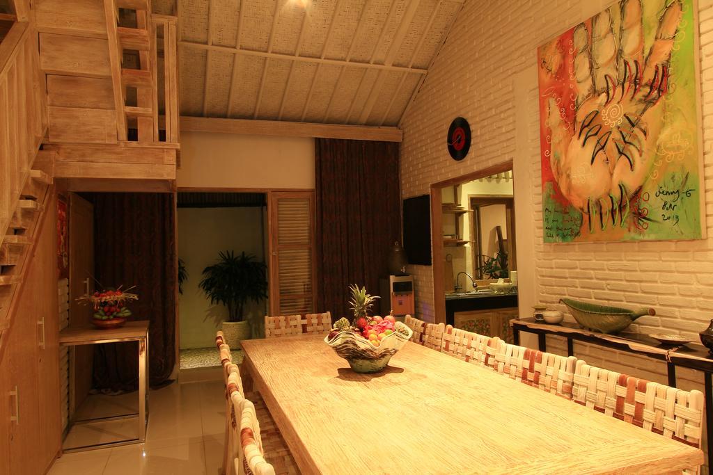Villa Manggis *
