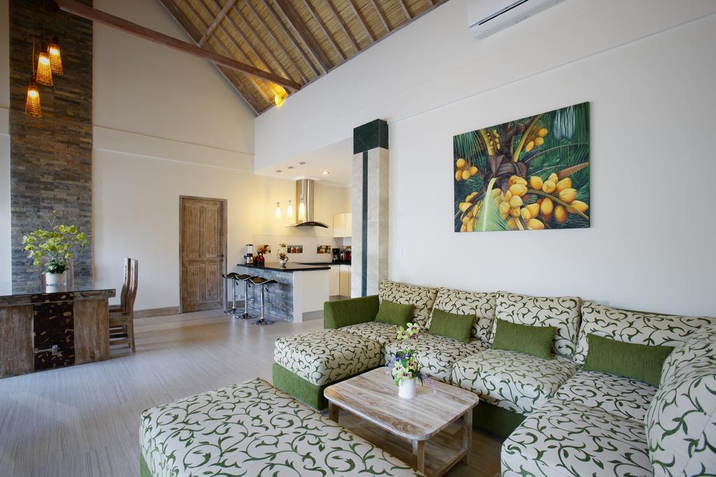 Villa Adon