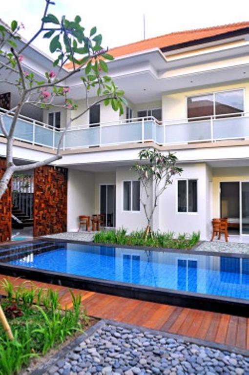 Hotel Oxy House Bali 2*