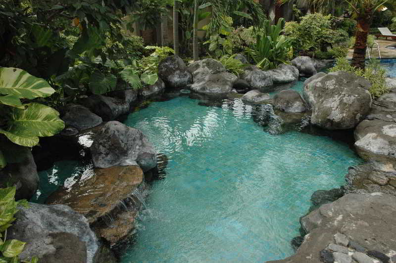 Parigata Resort 4*