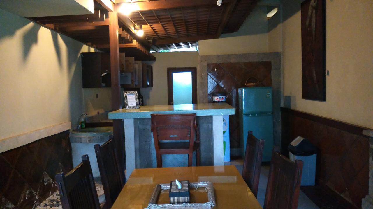 Puri Ayu Hotel 4*
