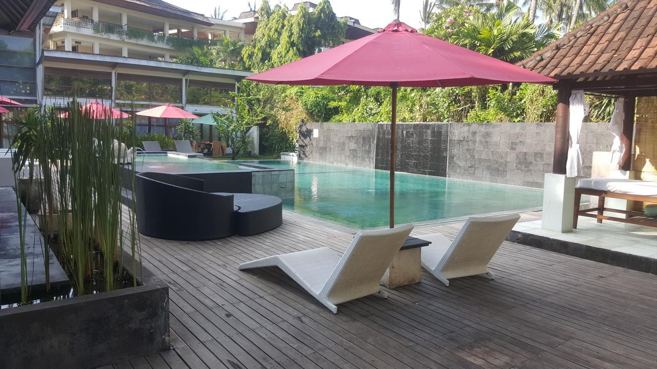 Hotel Puri Ayu 4*
