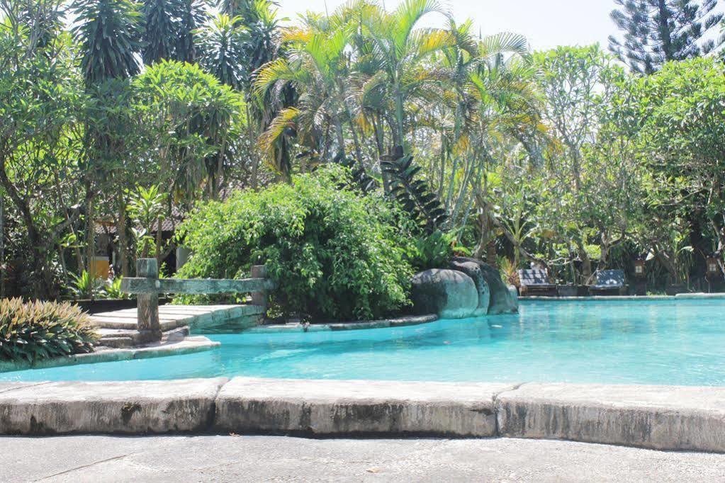 Taman liburan Bali Kembali