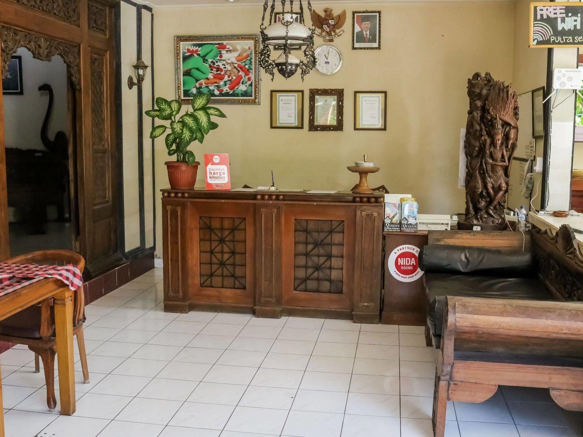 Lestari Homestay *