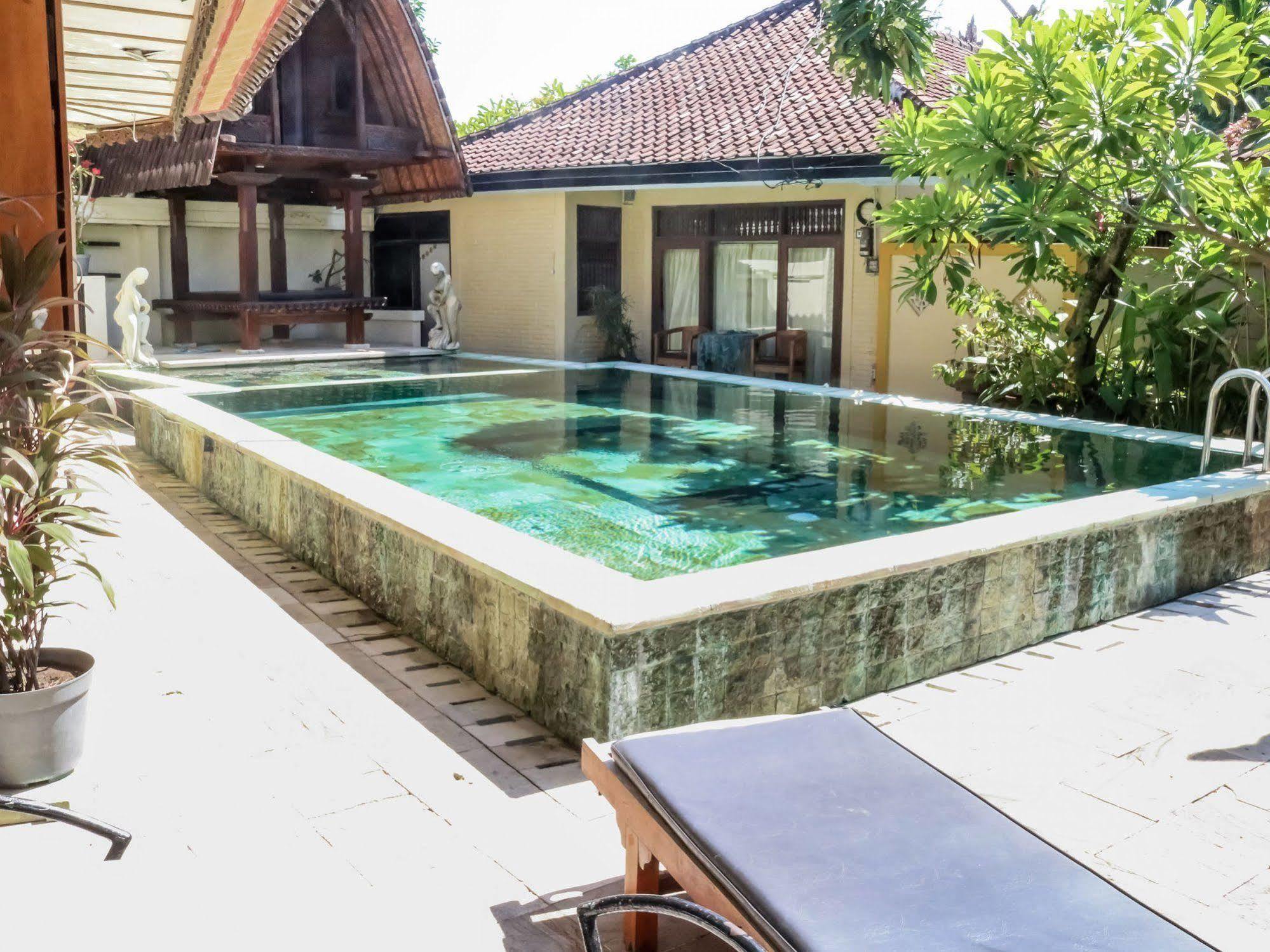 Lestari Homestay *