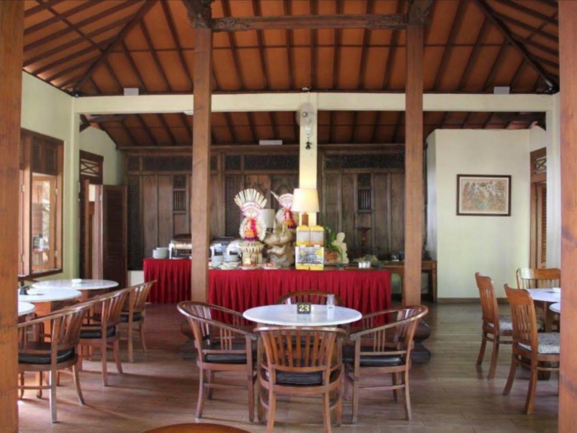 Besakih Sanur (Bali)