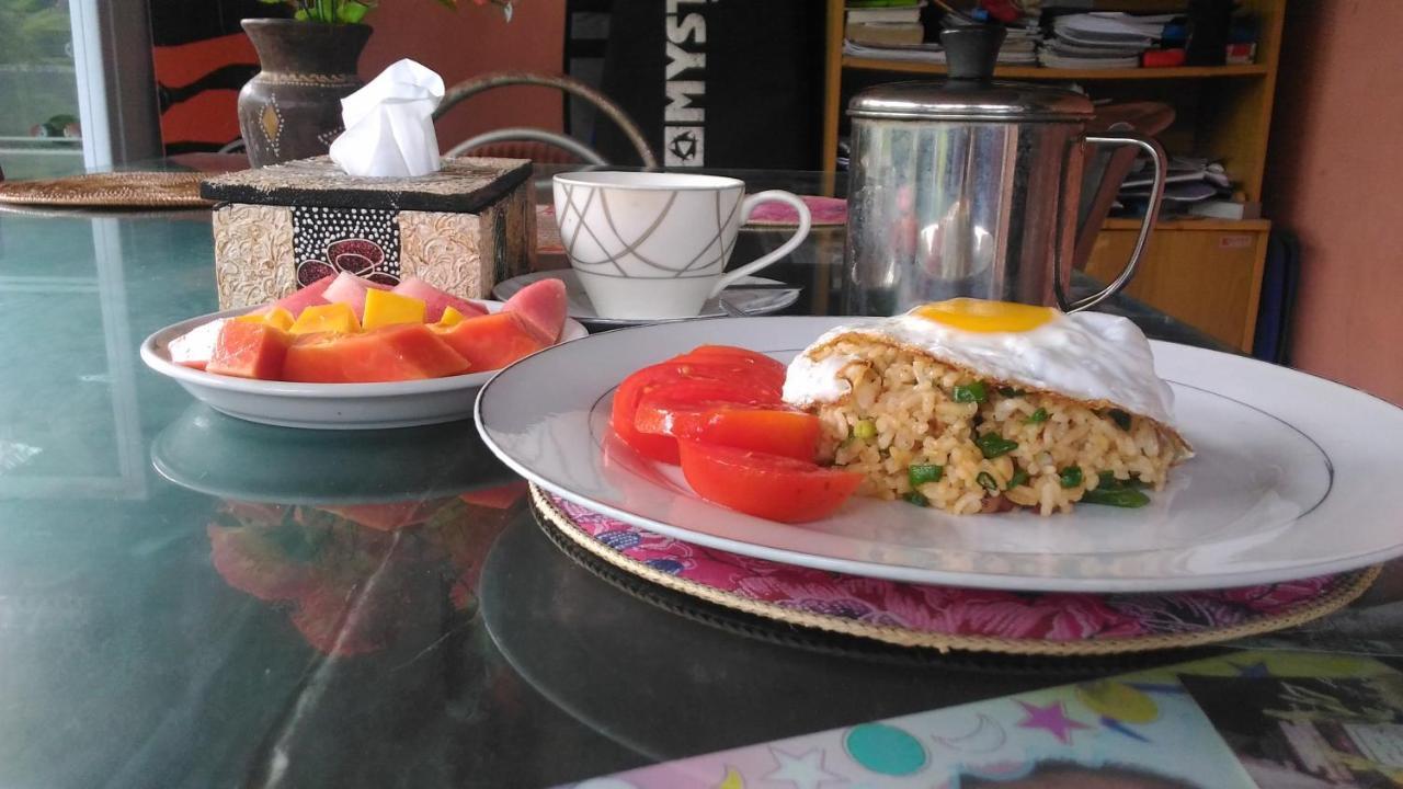 G Saskara * Sanur (Bali)