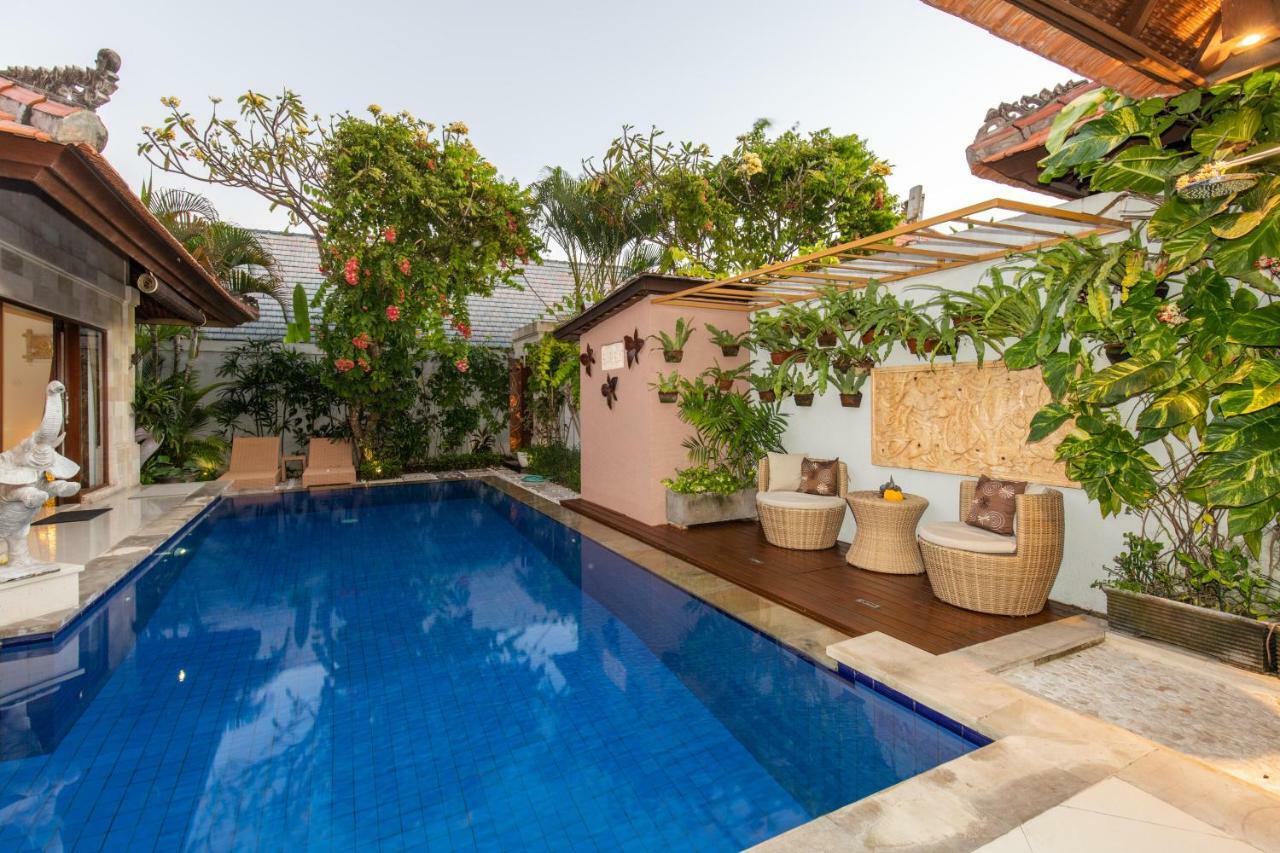 Pousada Taman Kesari Villas *
