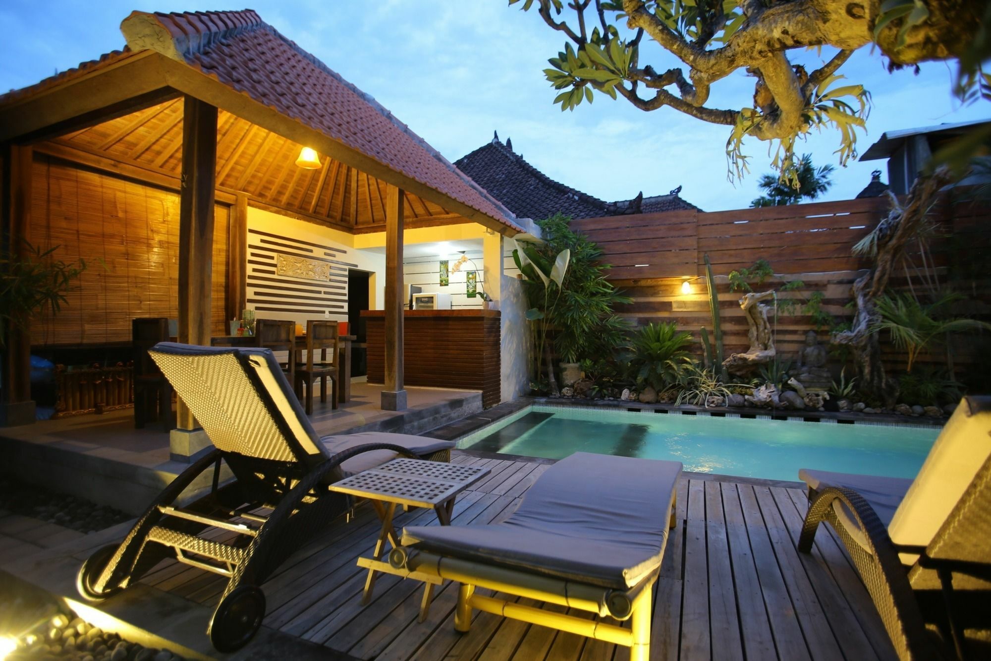 Rai House 2*
