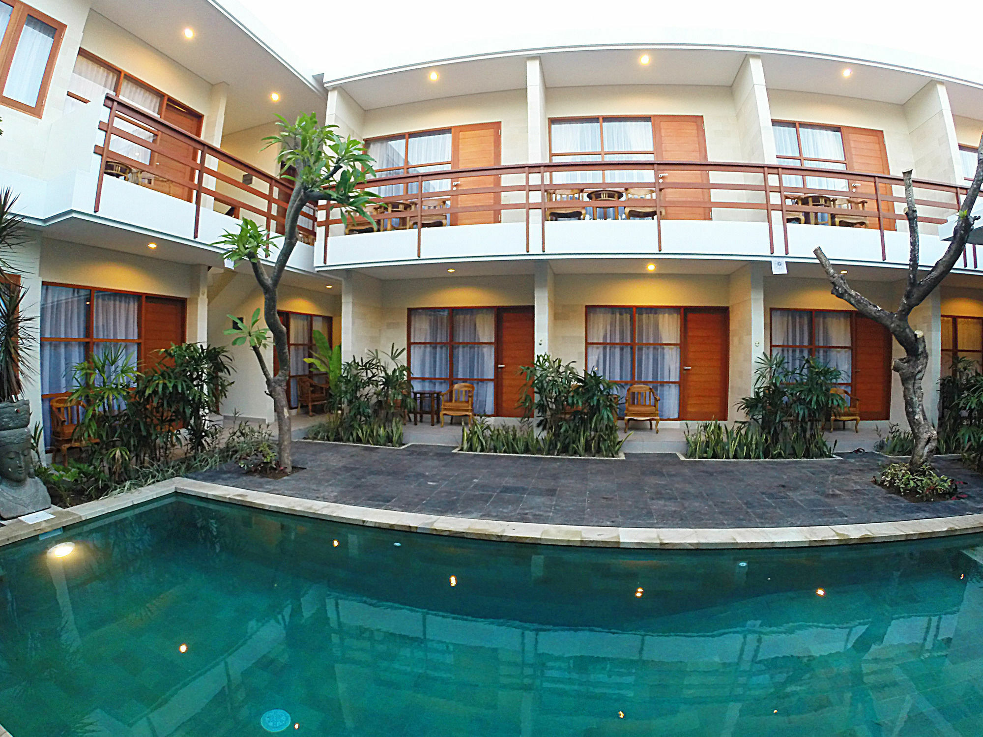 Asoka & * Sanur (Bali)