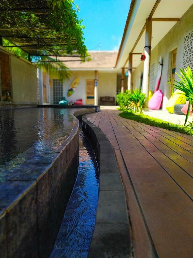 Surfer Garden *