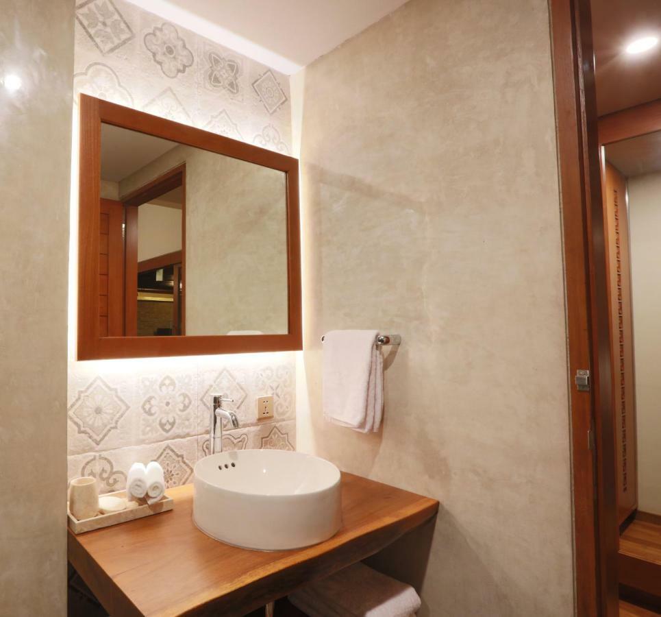 Villa Niketan - Three Bedroom Sanur