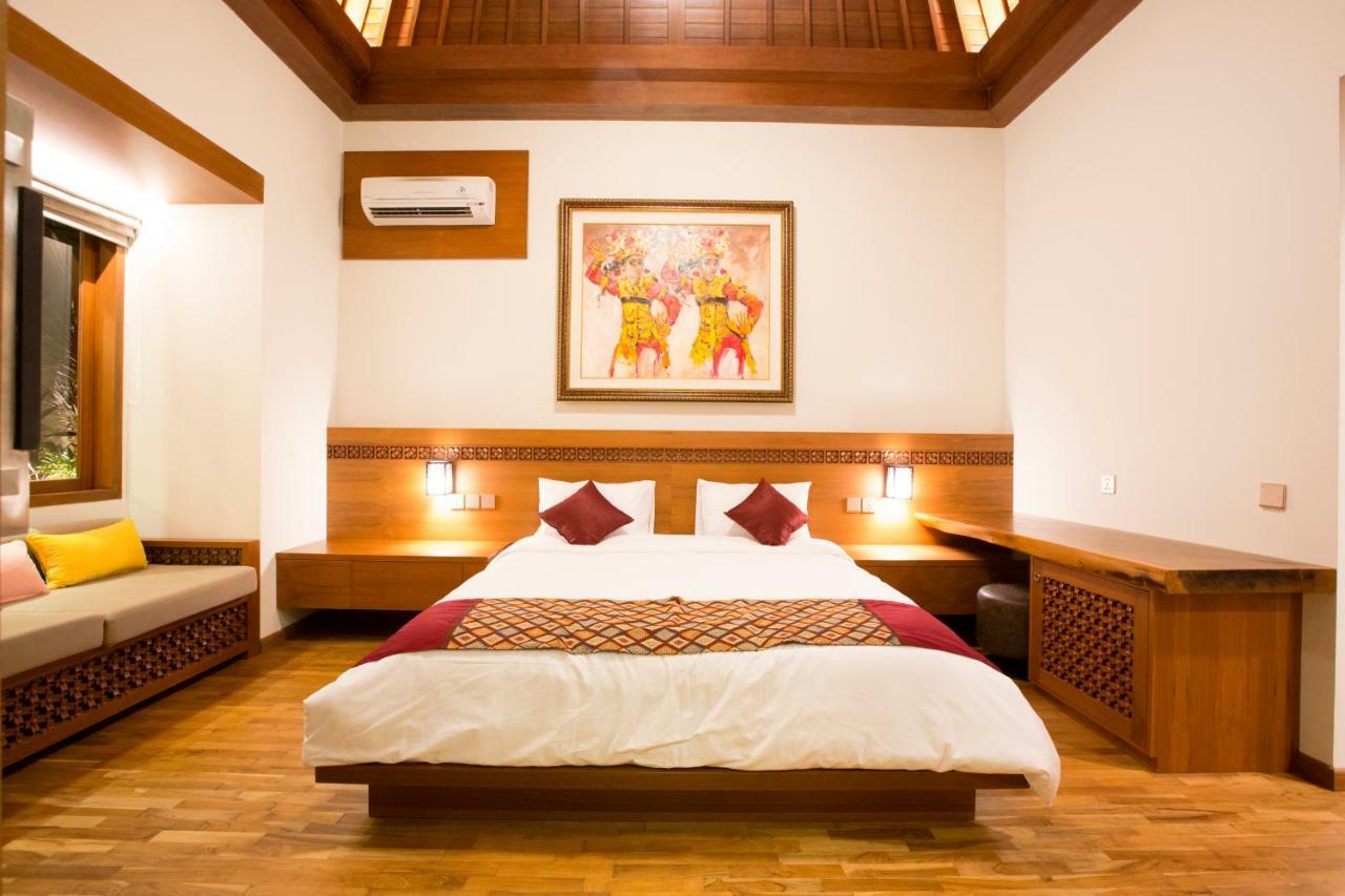 Niketan - Three Bedroom Sanur