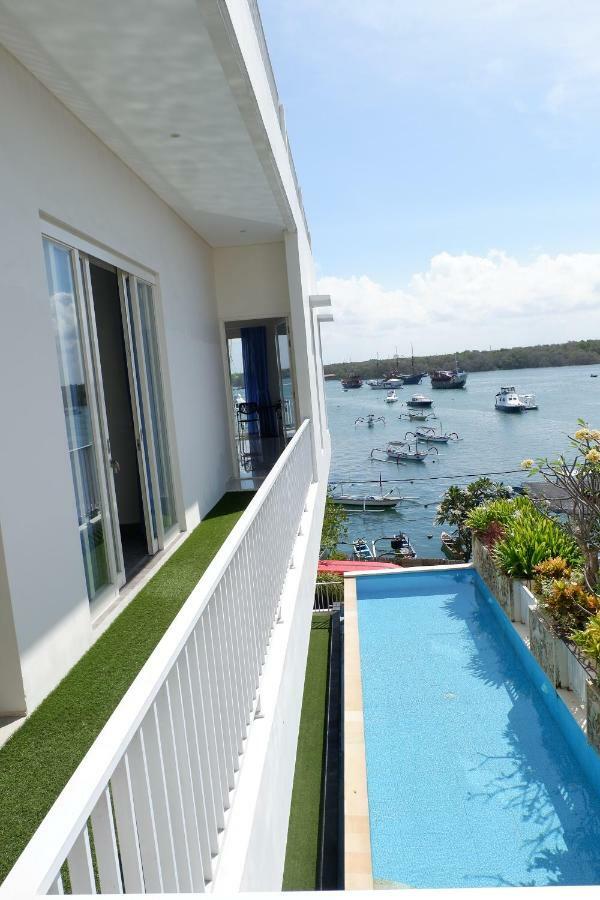 Villa Tepi Segara