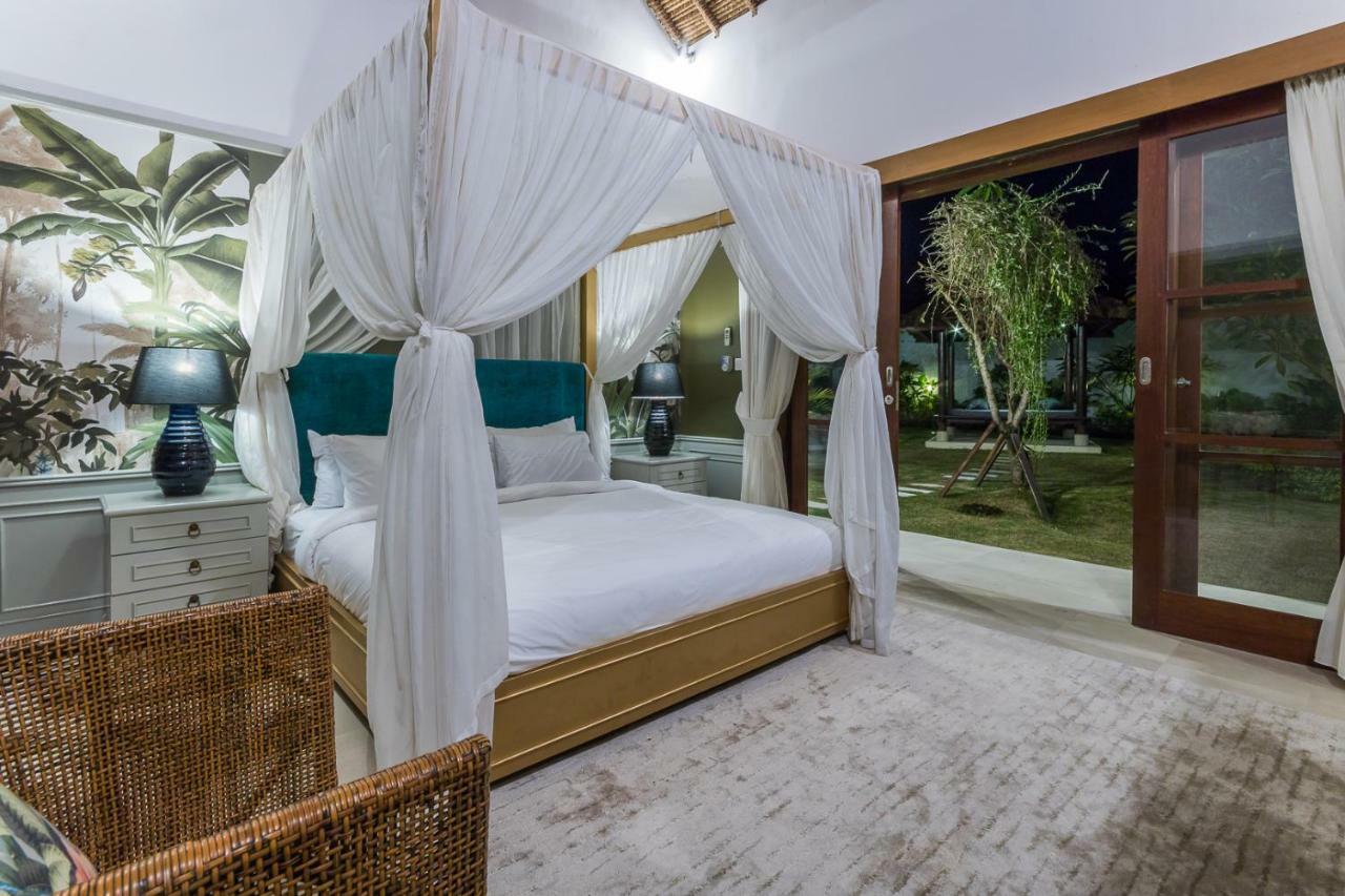 Deh Simba Villa