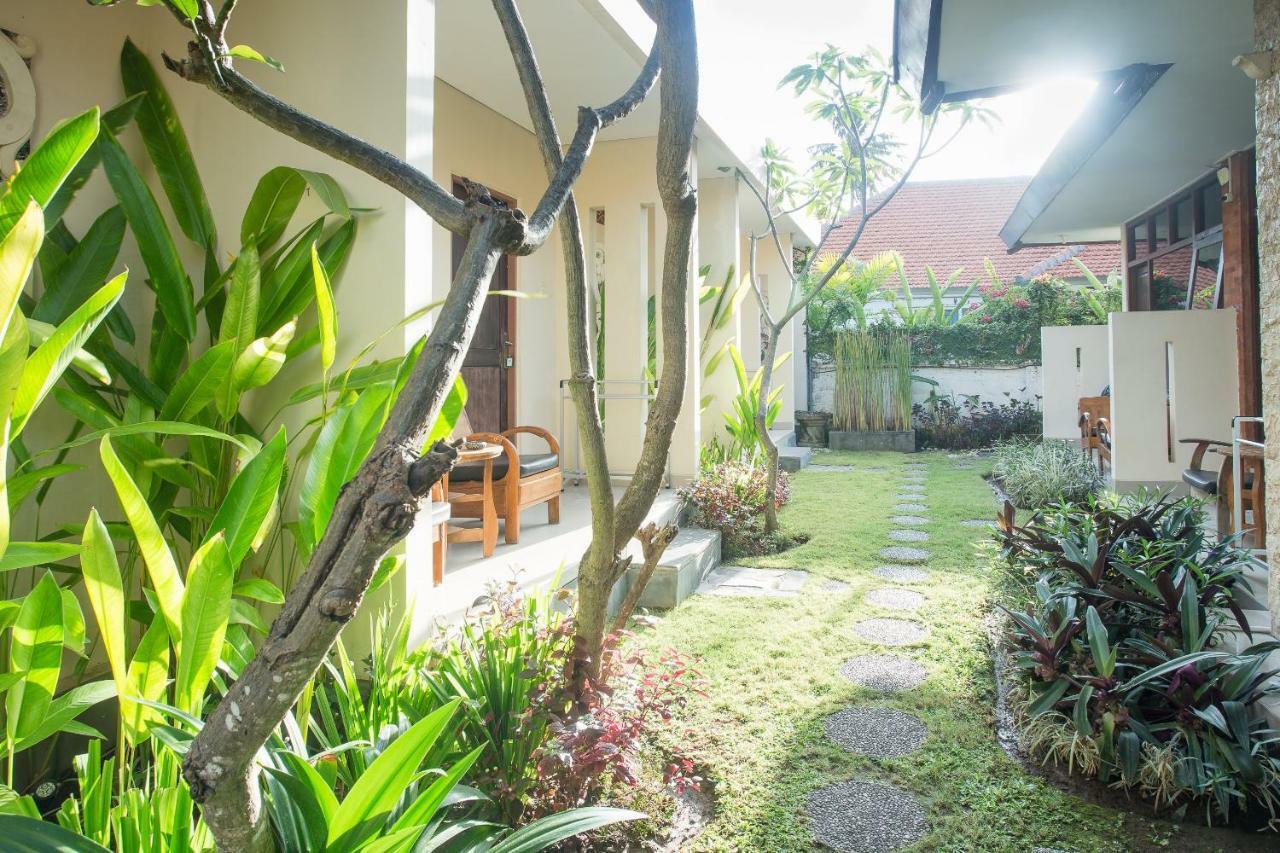 Casa de hóspedes Blanjong By Ecommerceloka Sanur