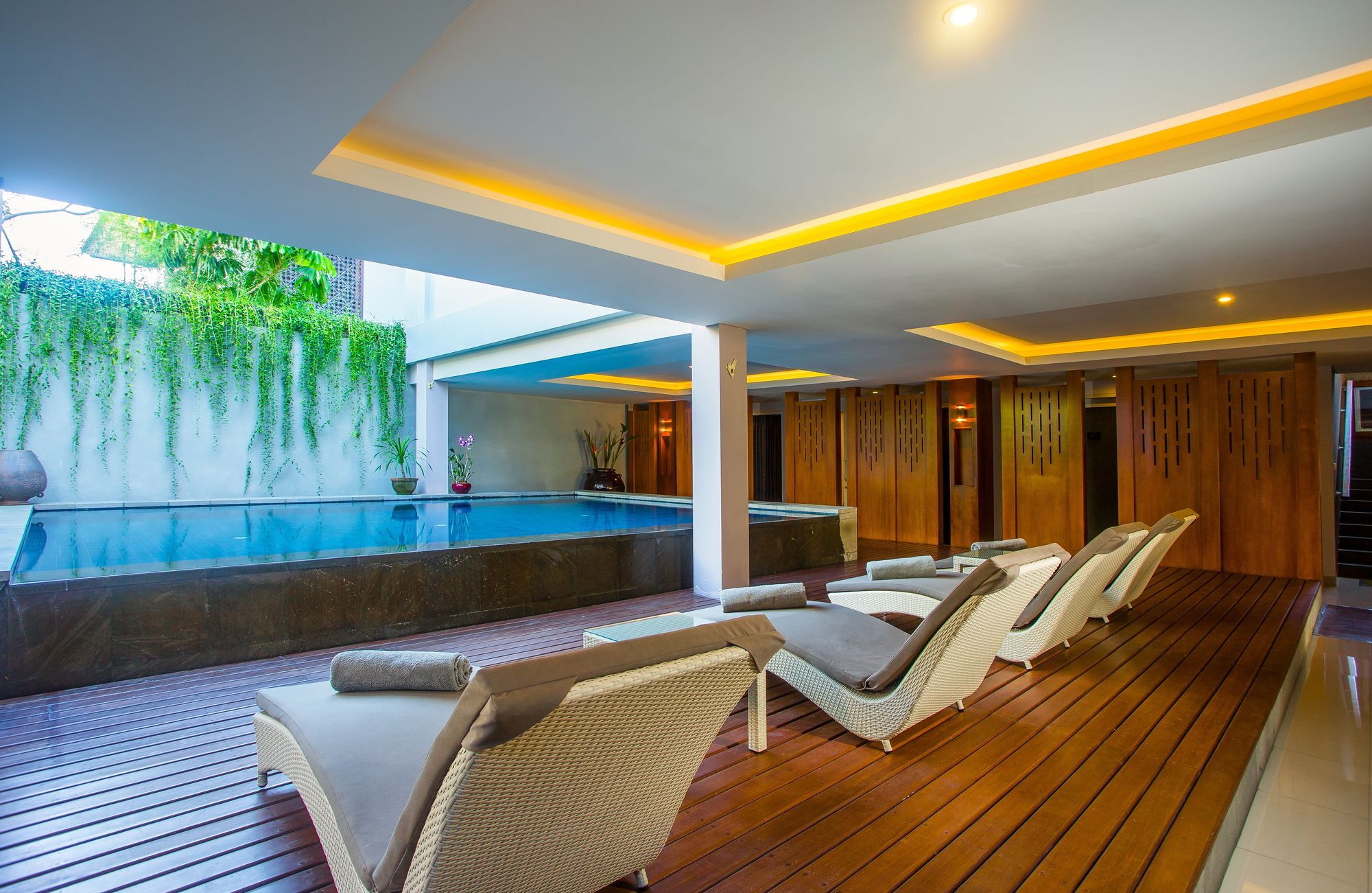 Mahalaksmi Boutique 3*