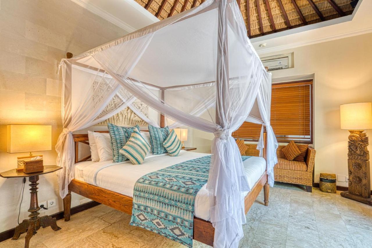 Aisha Villa