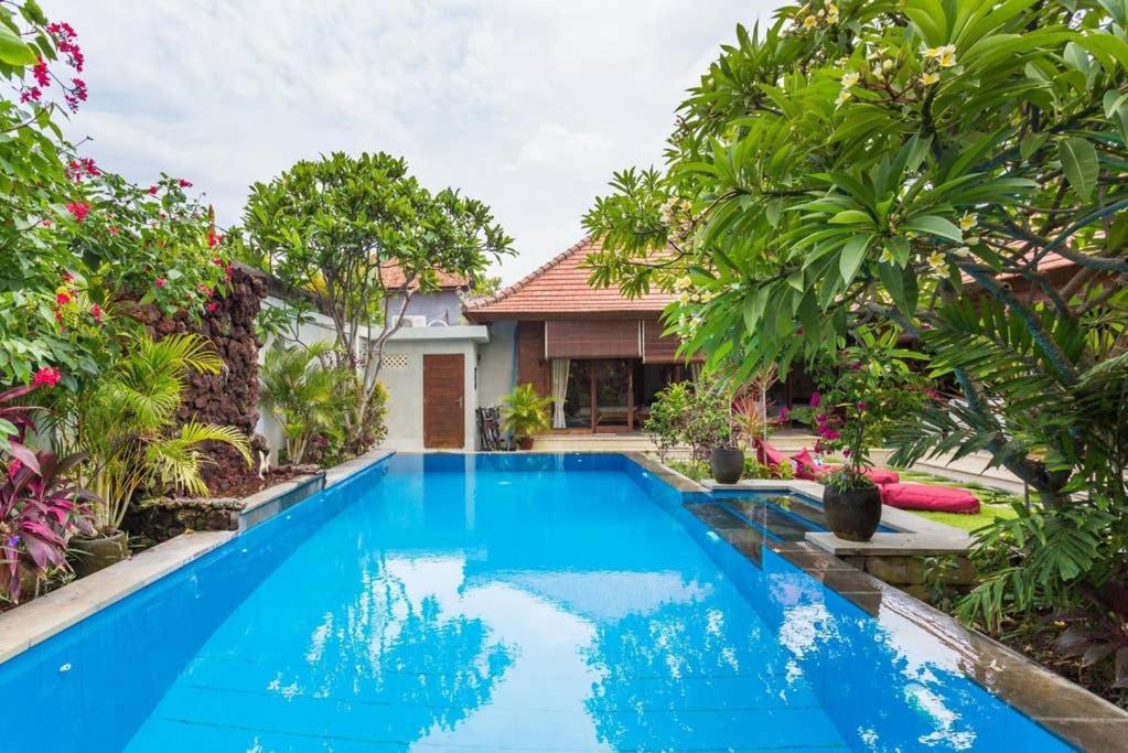 Diamond Villa *