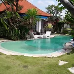 Villa Shantitara Bungalows