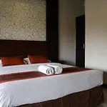 Taman Agung Hotel