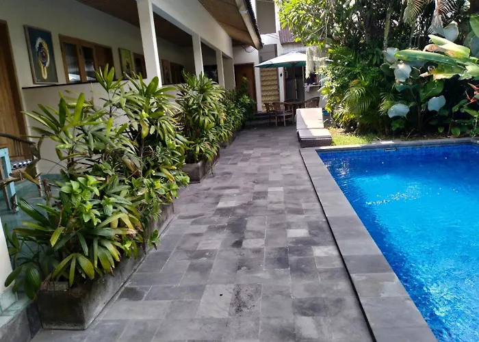 Jukung Dua Guest House