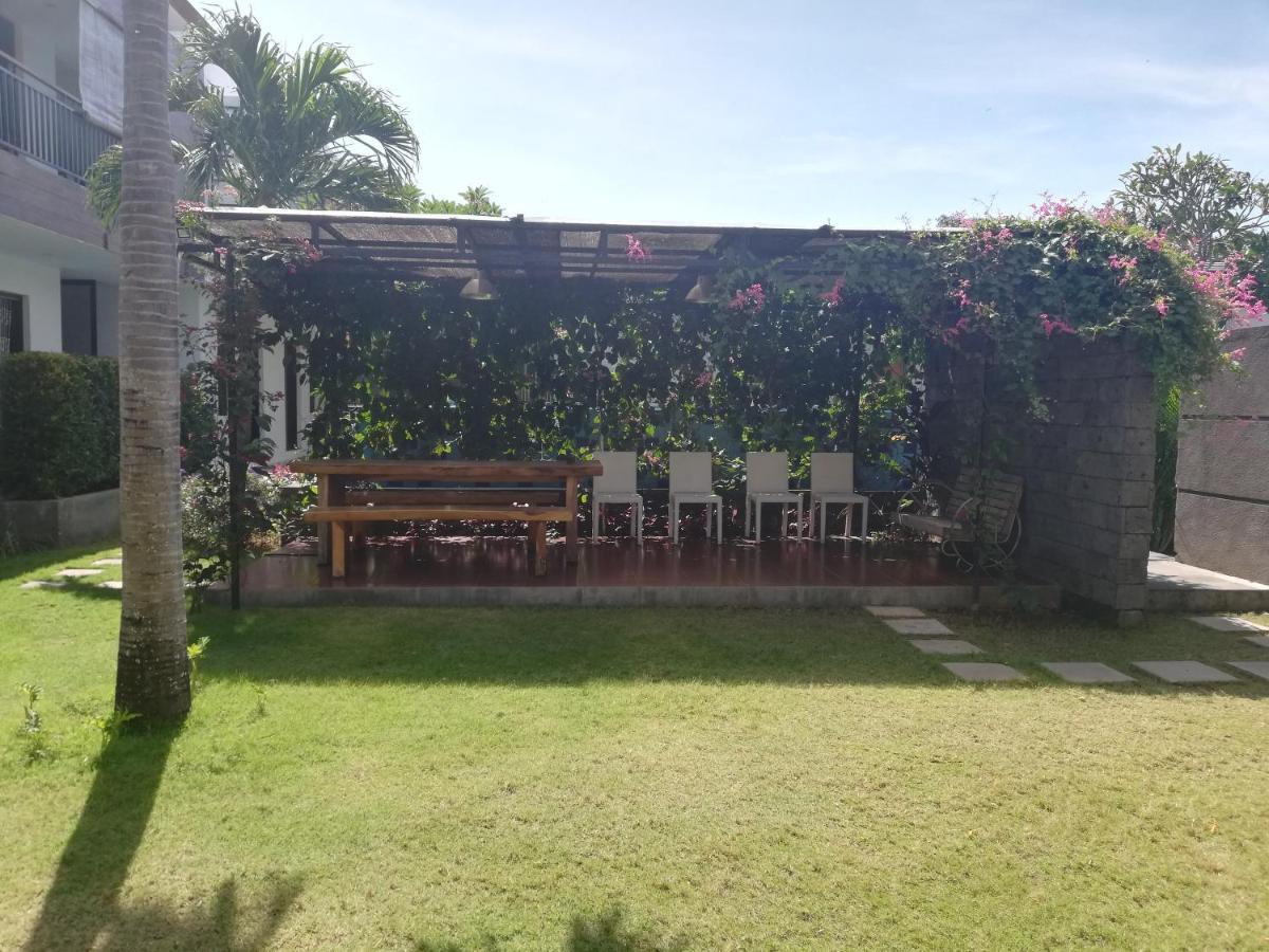 Manu Sekuta Sanur (Bali)