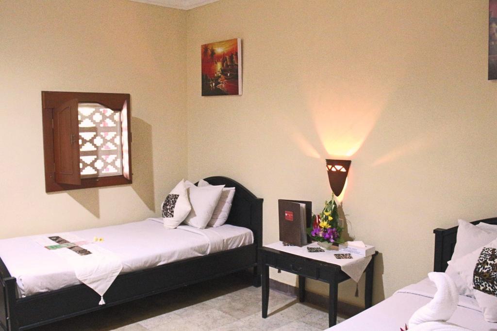 Indah Guest house 3*