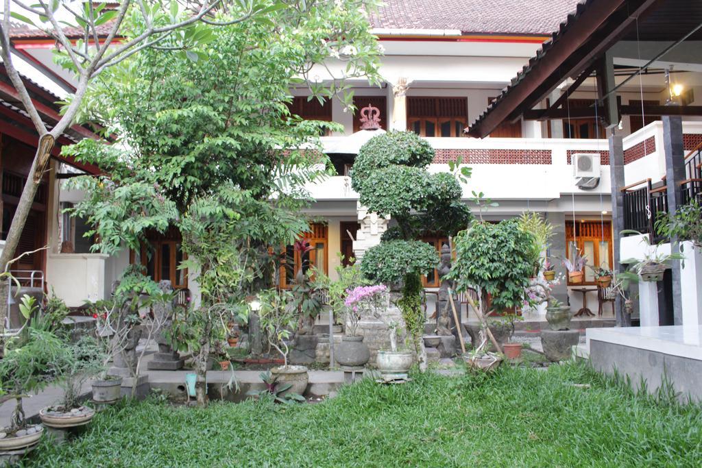 Agung And Sue Watering Hole I Guest house 2*