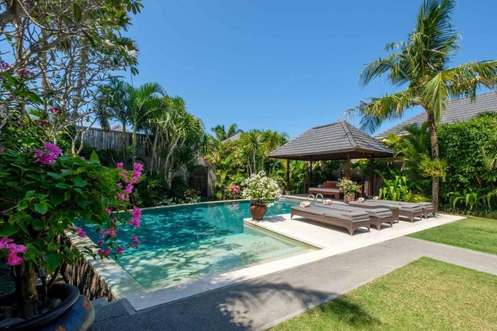 Kejora Beachfront Estate -stunning Eleven Sanur