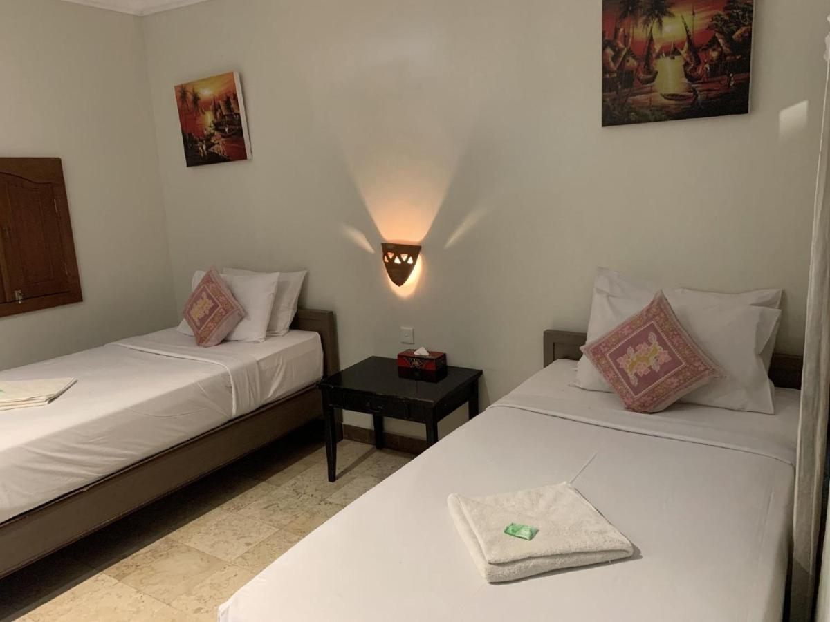 Indah 3* Sanur (Bali)