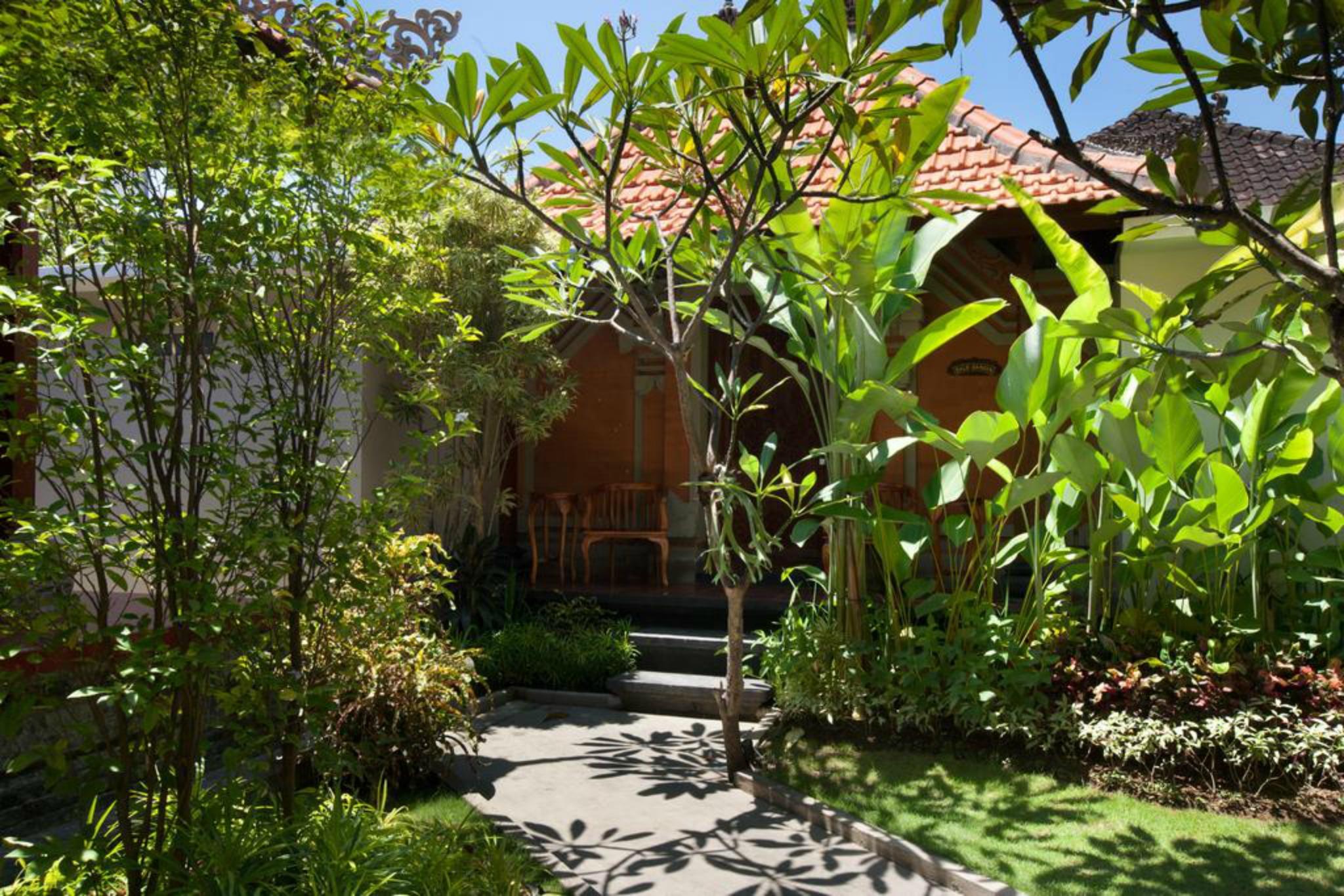 Nesa Bali Hotel 3*