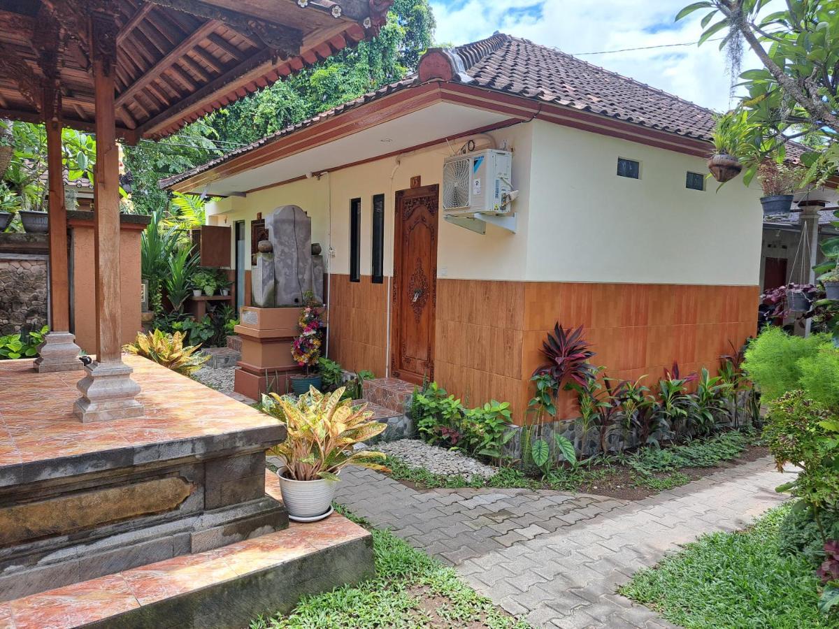 Ascarya Homestay *