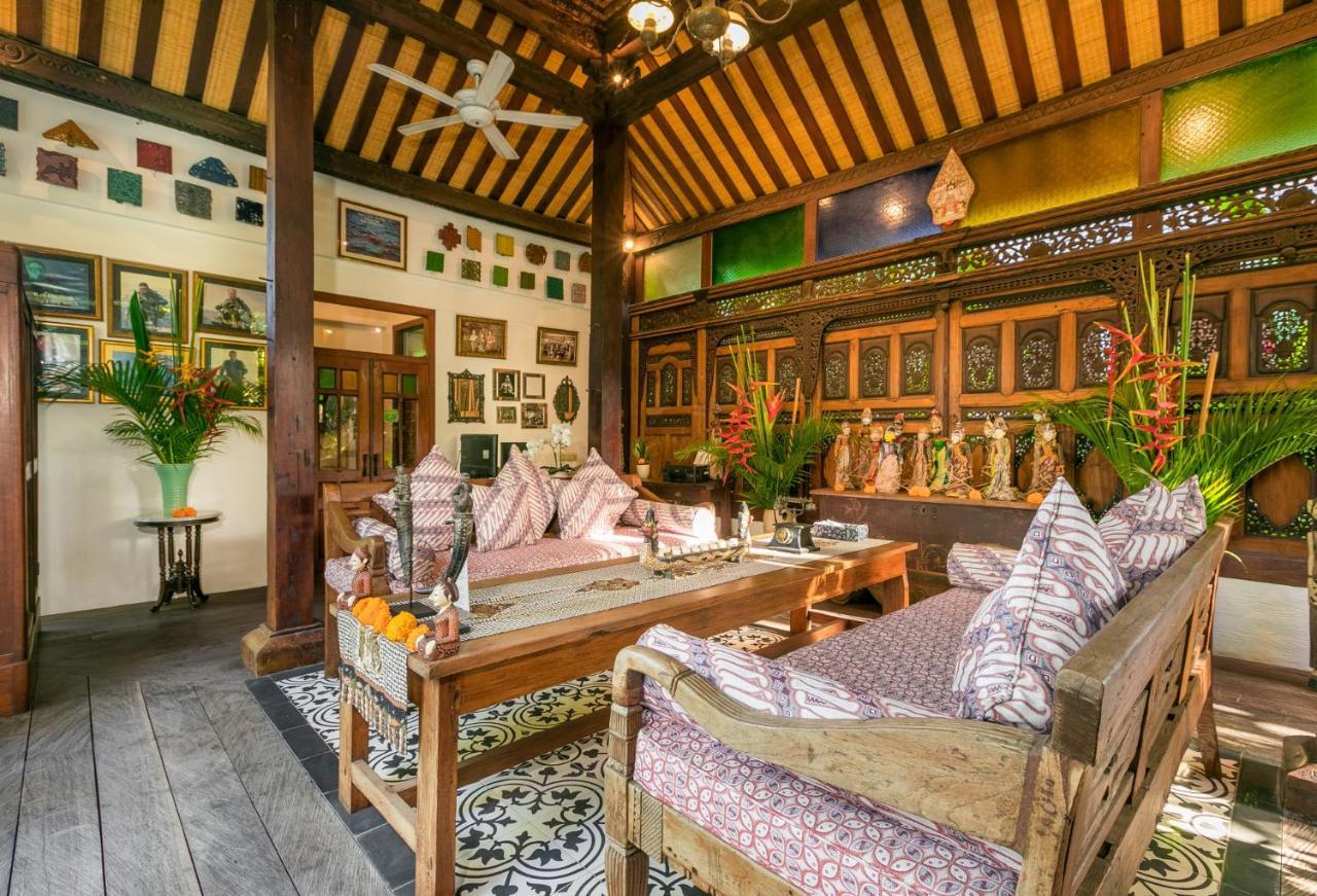 Kampung Kecil Boutique