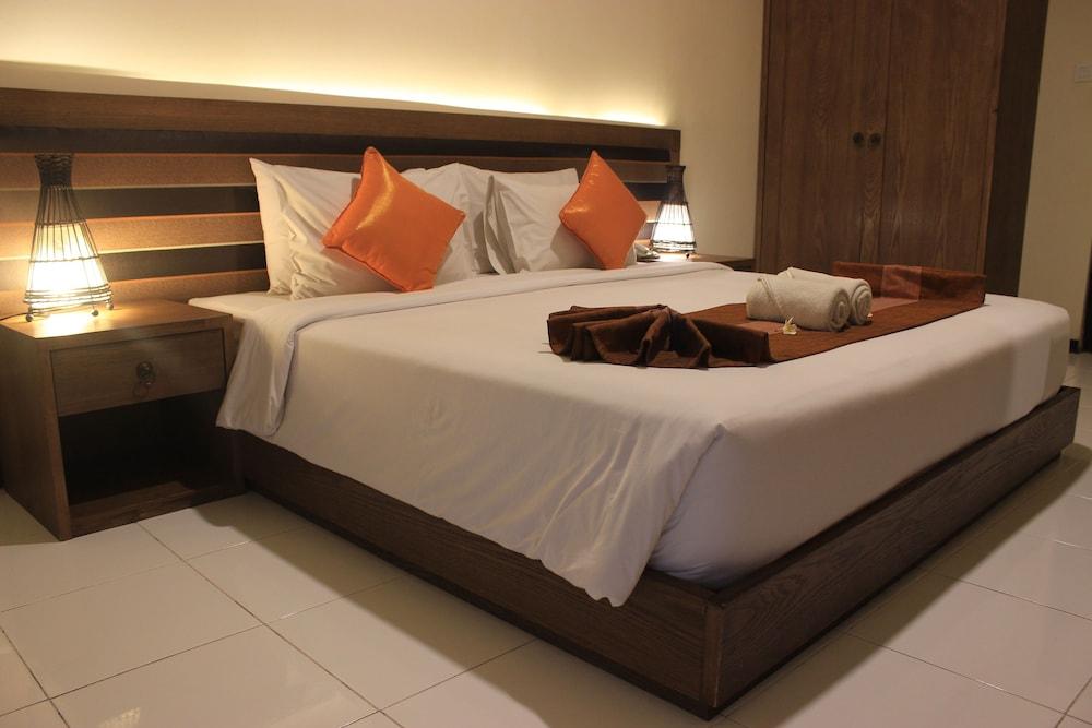 Diwangkara Beach Hotel And Resort Hotel