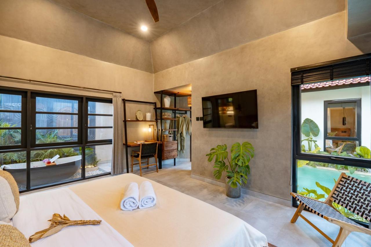 Villa Zee Design & *