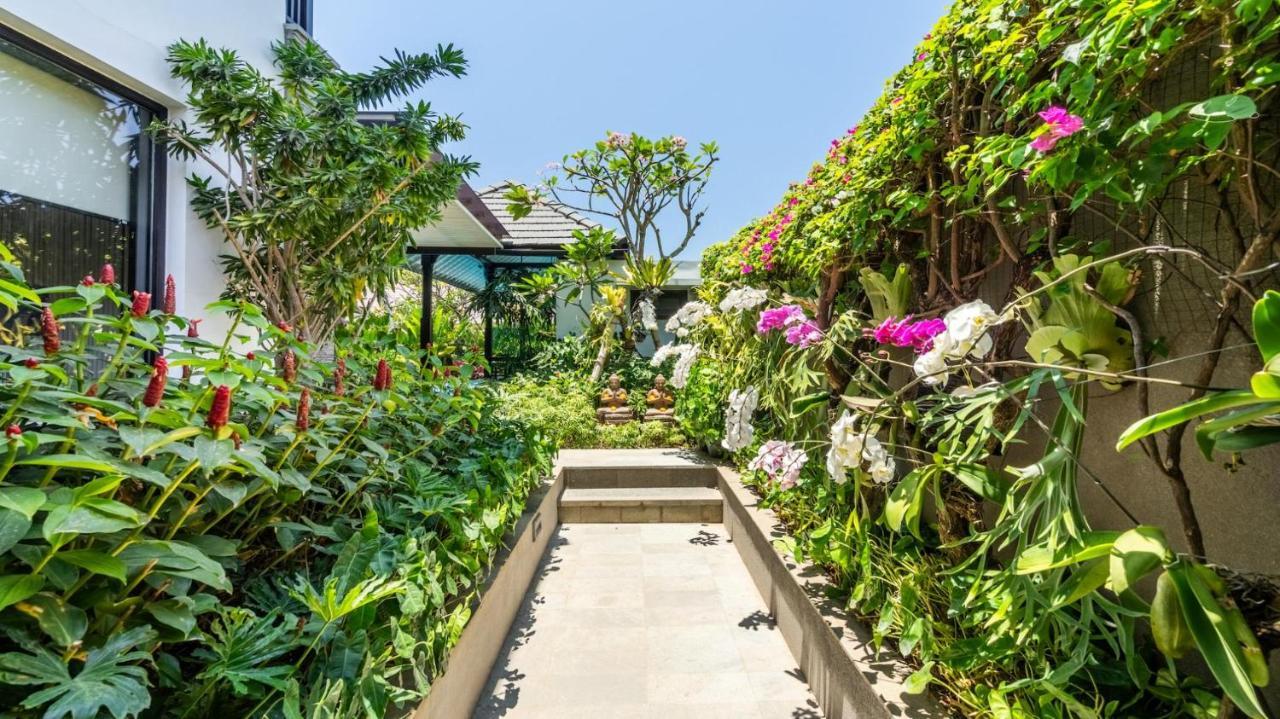 Kejora 12 Beachfront 3 Bedroom Luxe * Sanur (Bali)