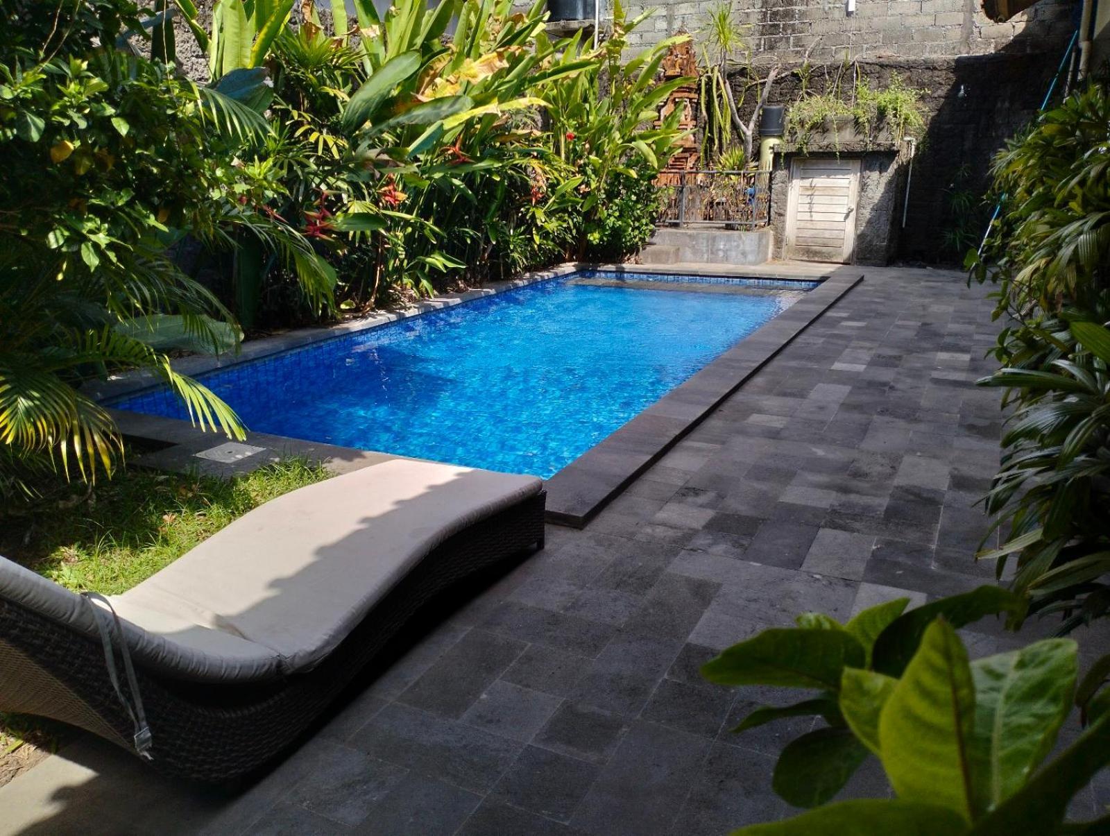 Jukung Dua Guest house 4*