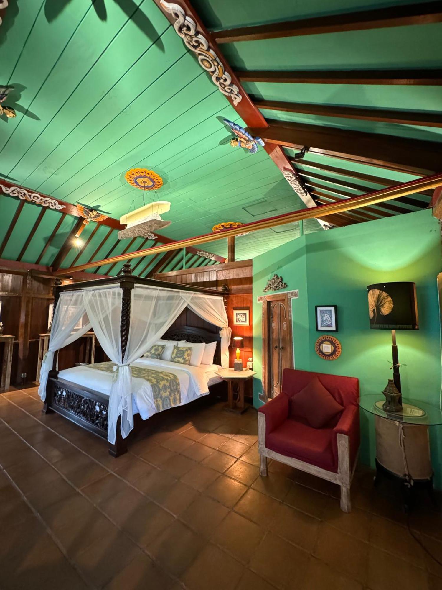 Resor Bebek 4*
