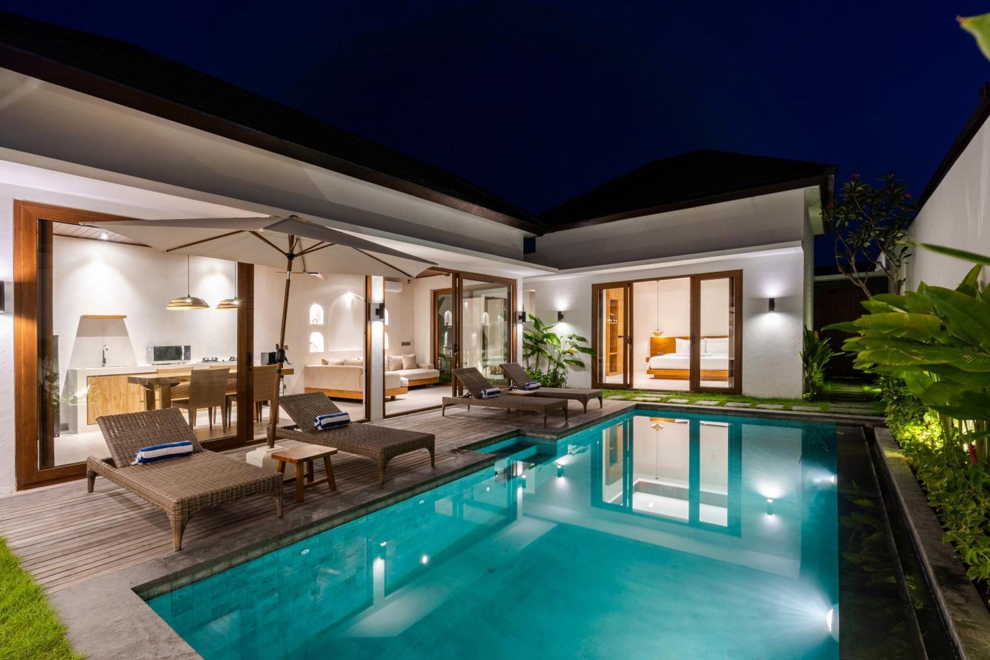 J4 Villa *