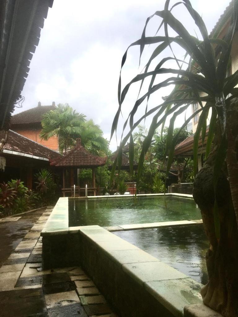 Lestari Homestay *