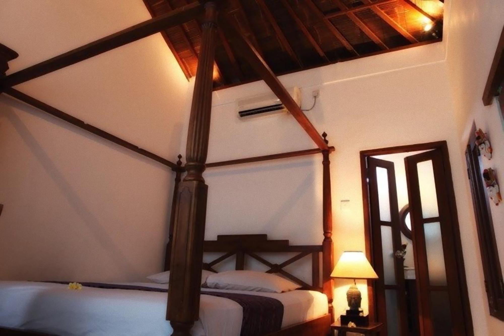 Sunhouse 3* Sanur (Bali)