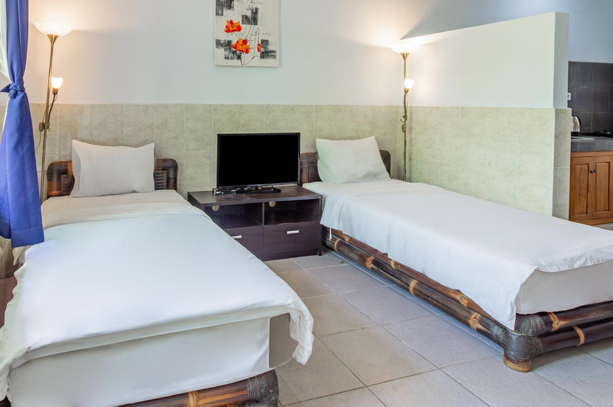Belvilla Aranya Beach Hotel 4*