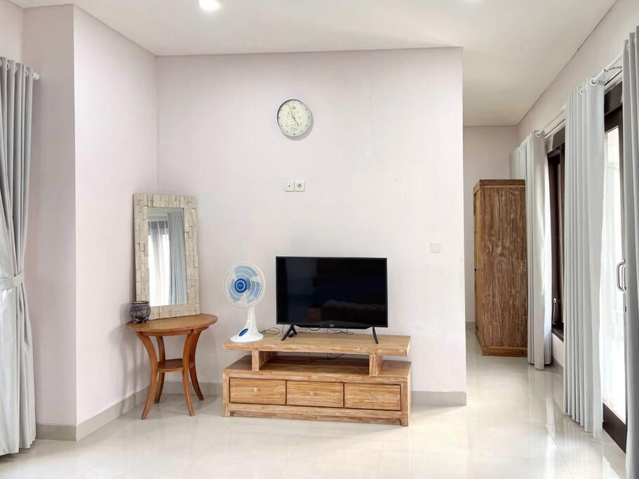 Appartement Jola Bali Unit 1 Near By Damaresa Sanur