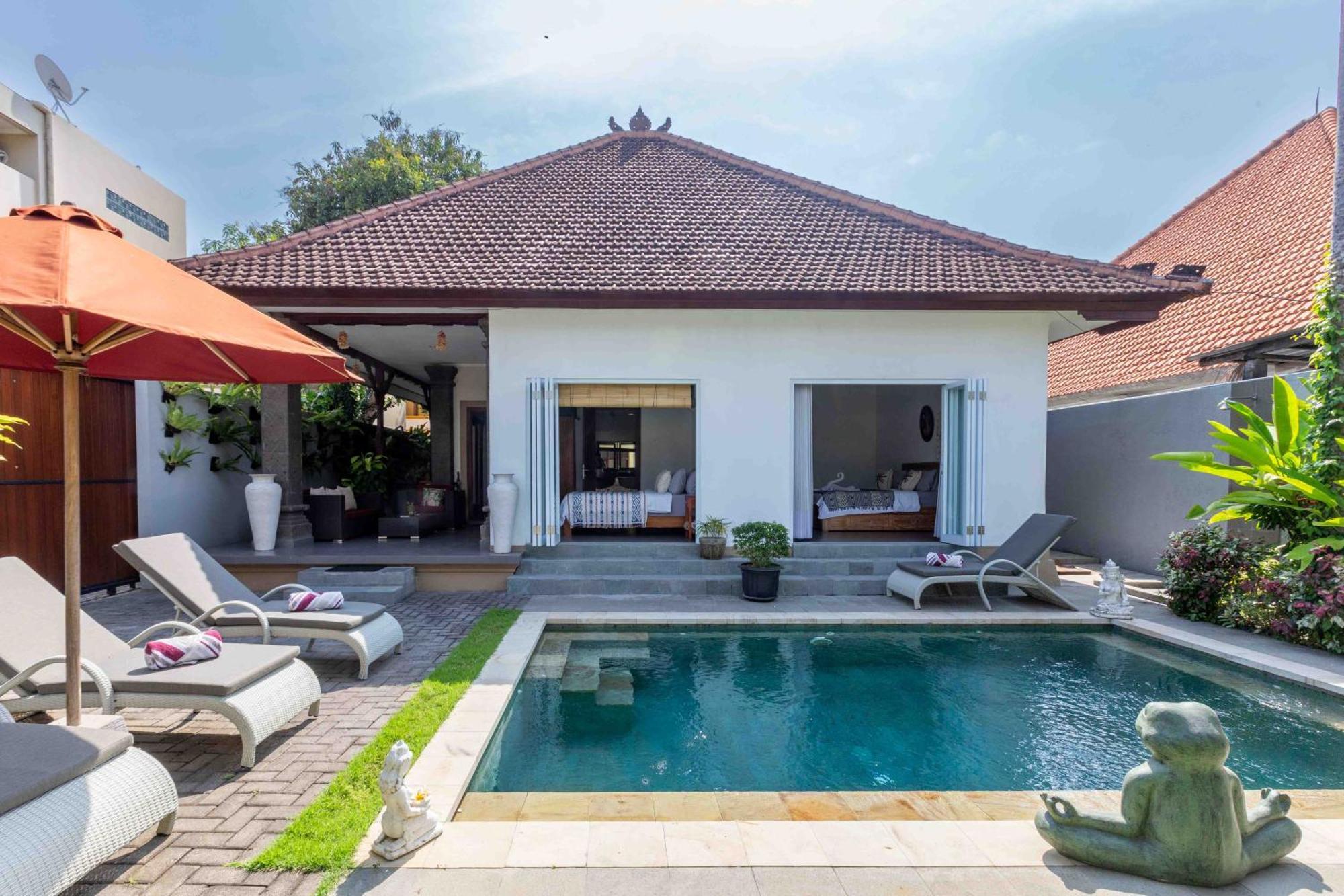 Villa Rosa - Spacious Oasis With Private Pool, Close To & Dining Sanur (Bali)
